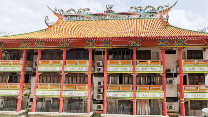 Kong Meng San Phor Kark See Largest Buddhist Temple In Singapore