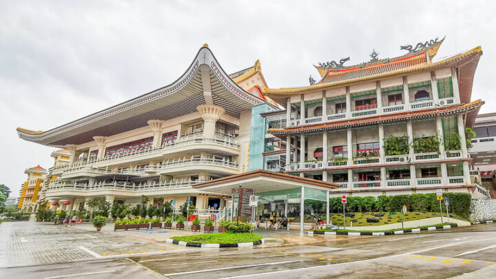 Kong Meng San Phor Kark See Largest Buddhist Temple In Singapore