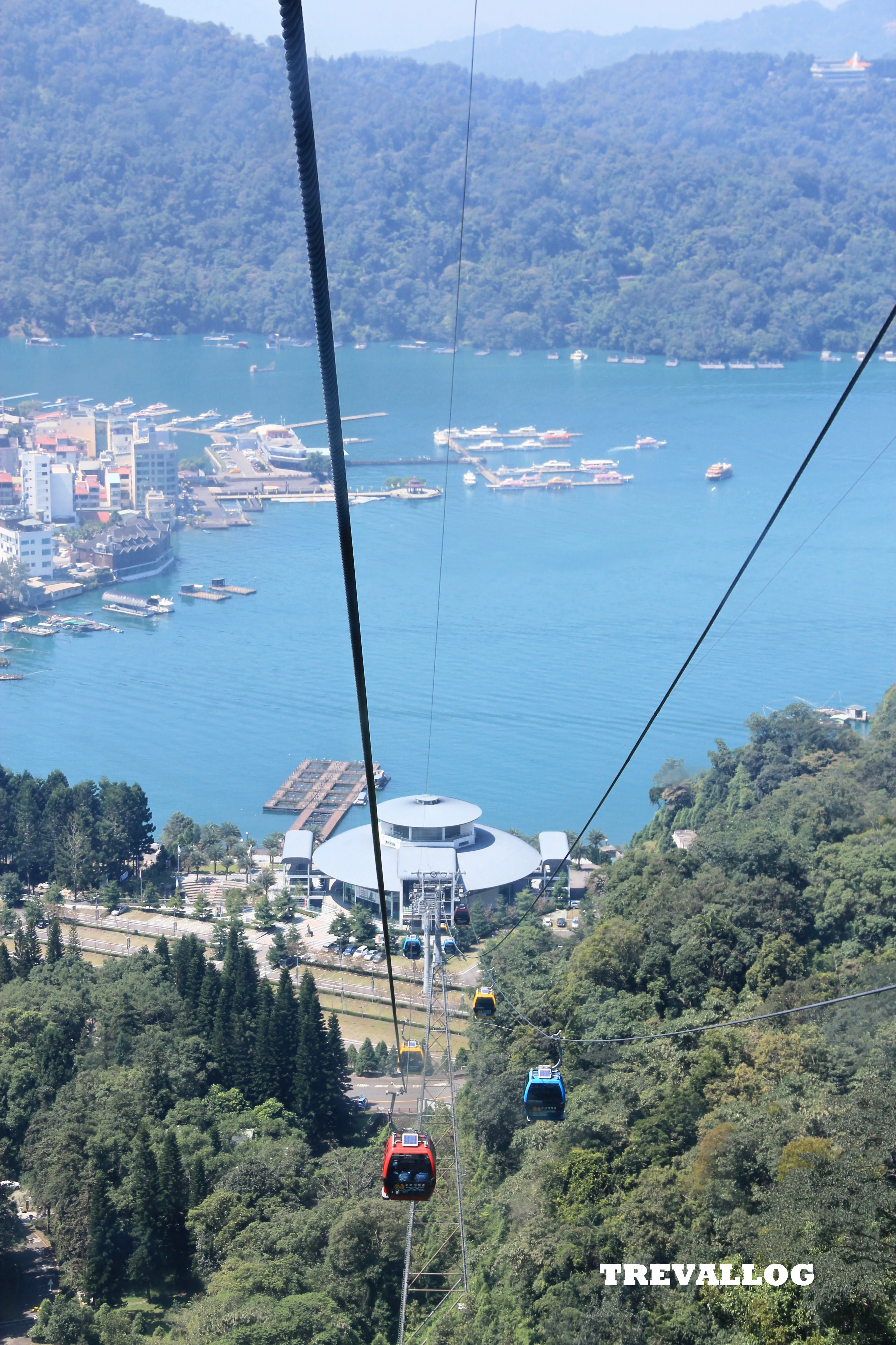 In the ropeway, leaving Ita Thao and going to Formosan Aboriginal Cultural Village, Sun Moon Lake, Taiwan