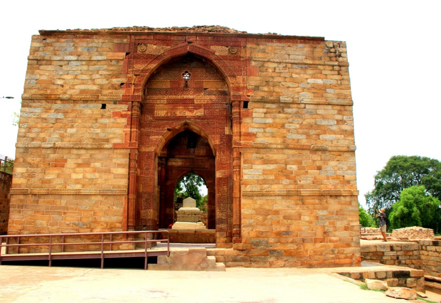 Ruins at Qutub Minar in New Delhi, India