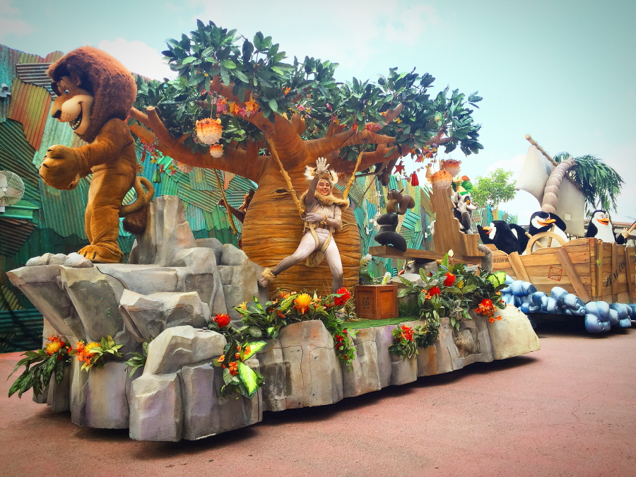 Madagascar -Hollywood Dream Parade at Universal Studios Singapore