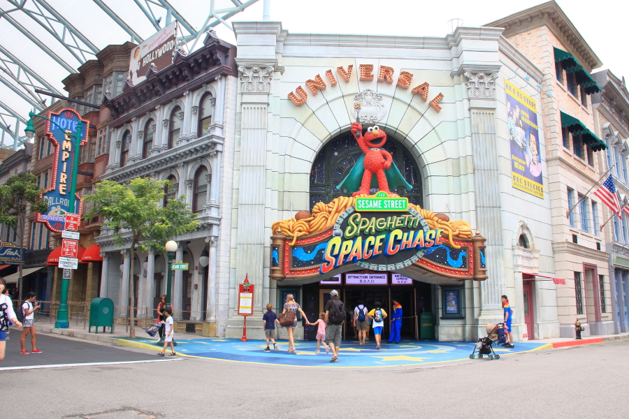 Spaghetti Space Chase at Universal Studios Singapore