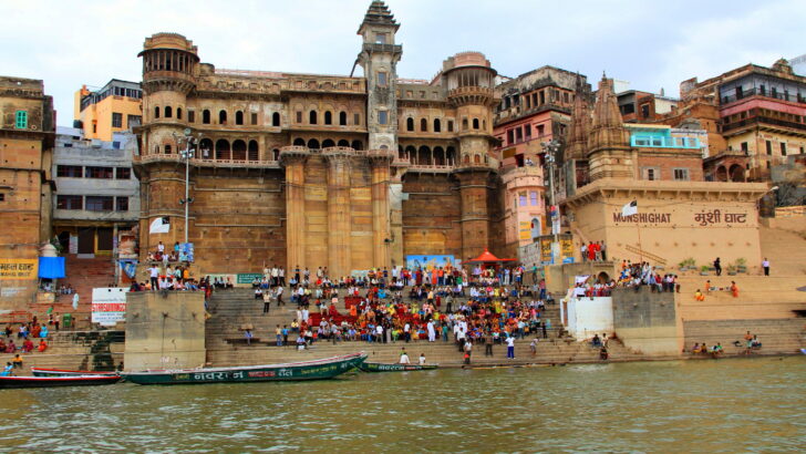 Varanasi: Banaras University, Shree Vishwanath Temple, Durga Mandir, Bharat Mata Mandir, Walking Along Ghats and Ganges River, Boat Tour