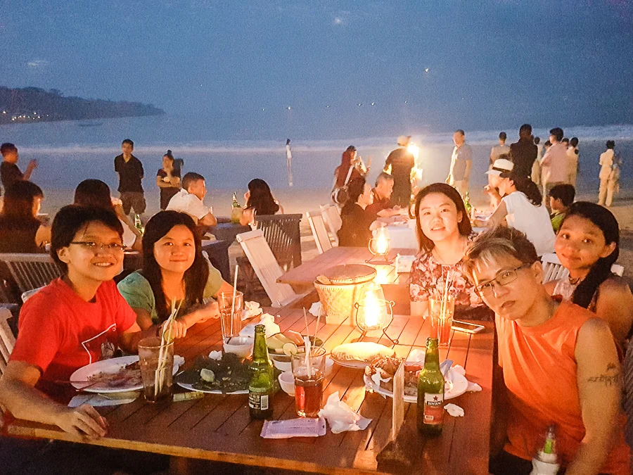 Group photo, Menega Cafe, Muaya Beach, Jimbaran, Bali