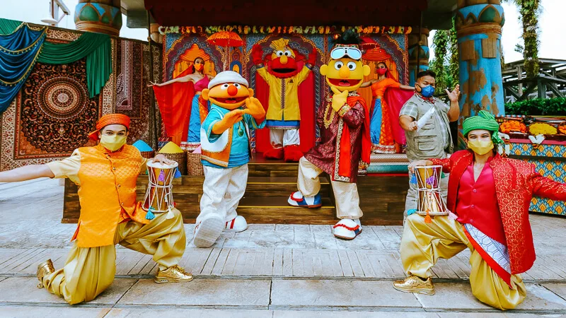 Universal Studios Singapore - Sesame Street Goes Bollywood
