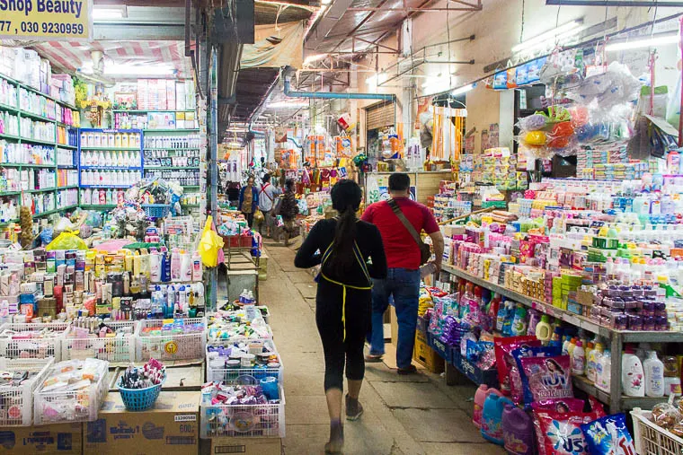 Luang Prabang Phosi Market - daily necessities