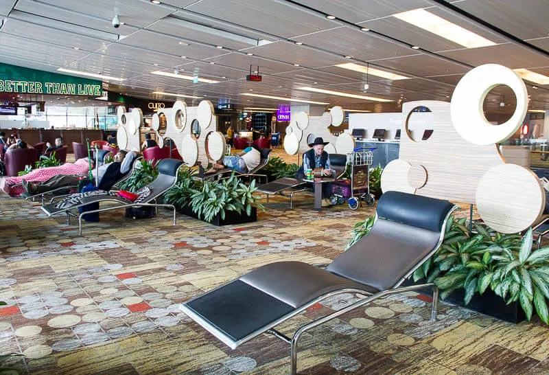 Things to Do in Changi Airport, Singapore - Terminal 1, Snooze Lounge