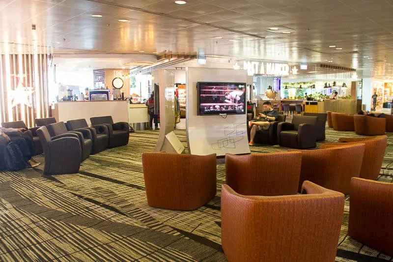 Things to Do in Changi Airport, Singapore - Terminal 3, TV Lounge