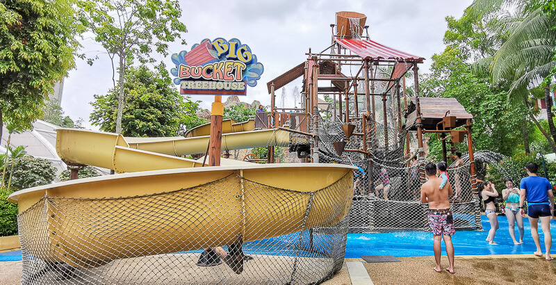 Adventure Cove - Big Bucket Treehouse (1)