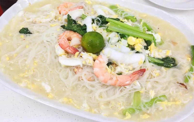 Trevallog favourite food in Singapore - Sembawang white beehoon