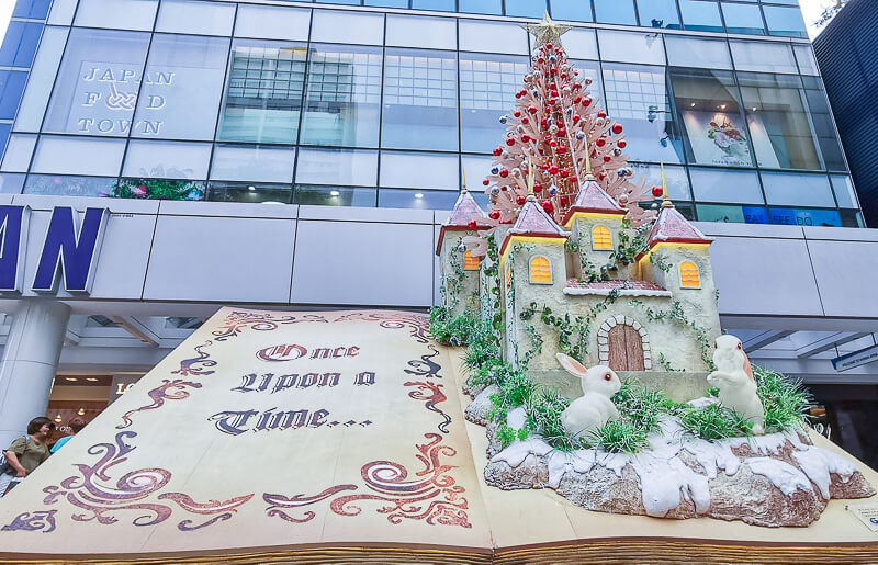 Christmas in Singapore - Orchard Road wisma atria