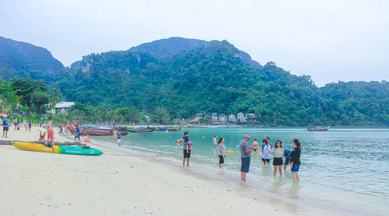 Loh Dalum Bay - 24 Hours Itinerary in Phi Phi Islands