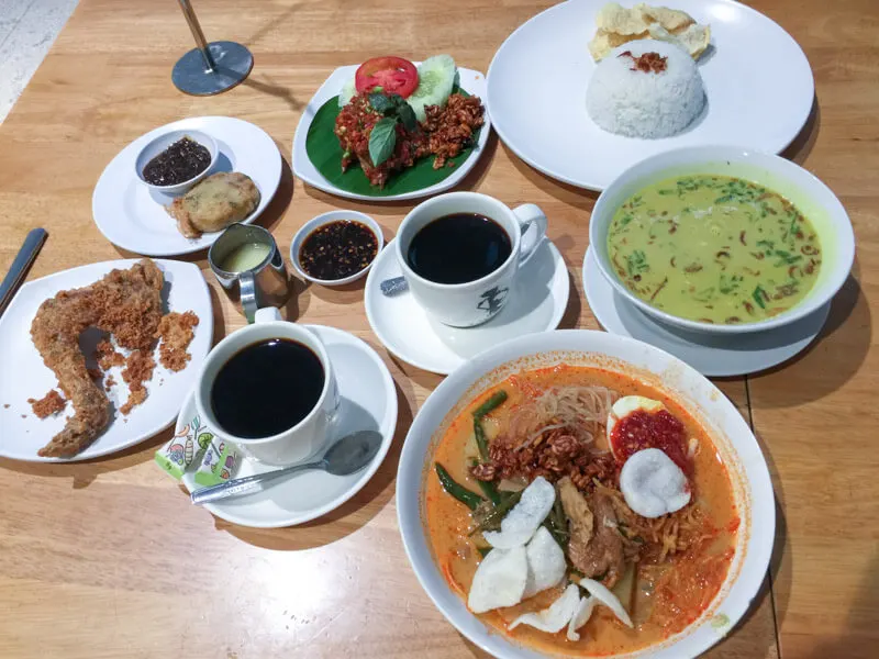 Kualanamu Medan Airport Food - Kalasan
