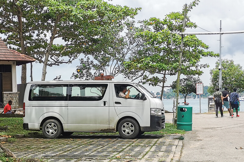 Pulau Ubin Singapore - Taxi Van