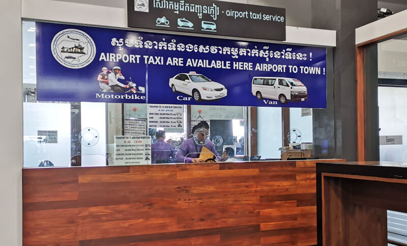 Arriving at Siem Reap Airport - Transportation to town 