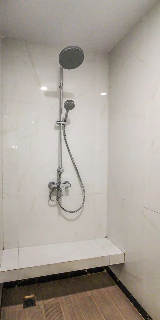 Adimulia Hotel Medan Review - Bathroom