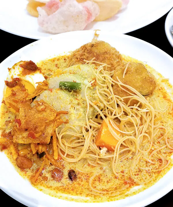 Adimulia Hotel Medan Review - Food
