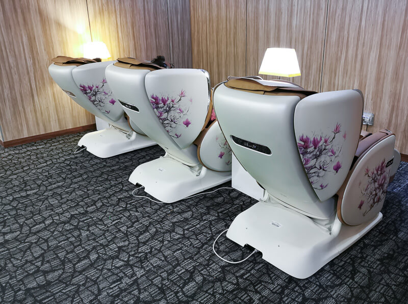 SATS Premier Lounge at Terminal 1 Changi Airport Singapore - OSIM Massage Chairs