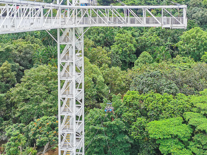 AJ Hackett Skybridge Sentosa Singapore - Giant Swing