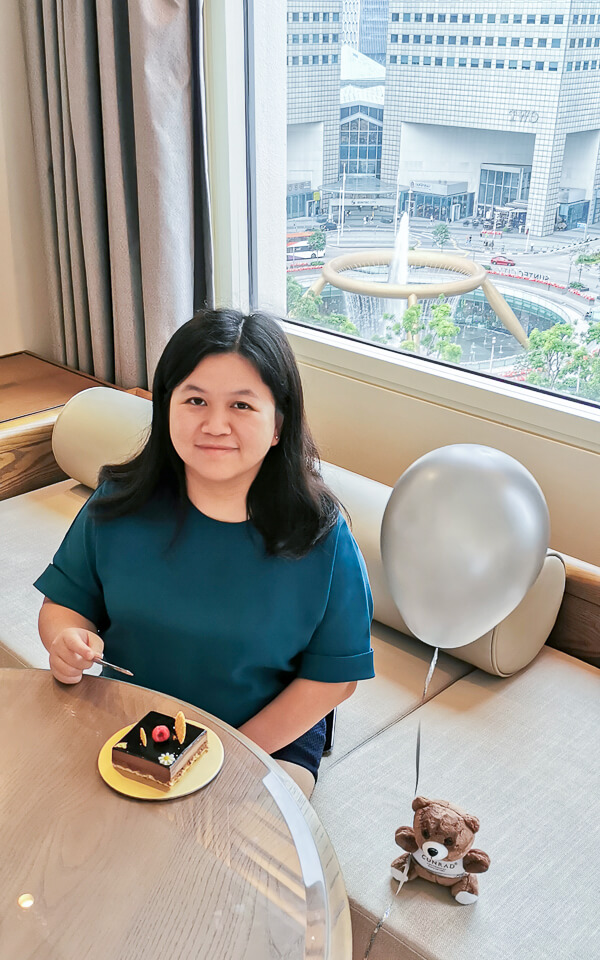Conrad Centennial Singapore Review - Birthday Cake 