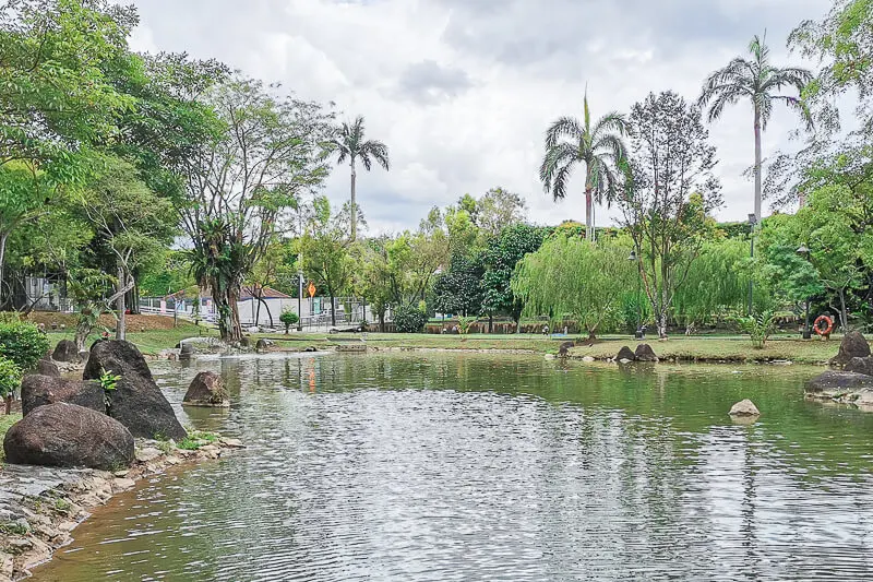 Kong Meng San Phor Kark See Singapore - Dragon Pond