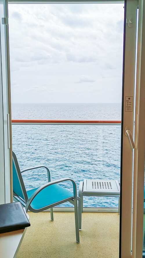 World Dream Cruise to Nowhere Review – Balcony Stateroom – Balcony