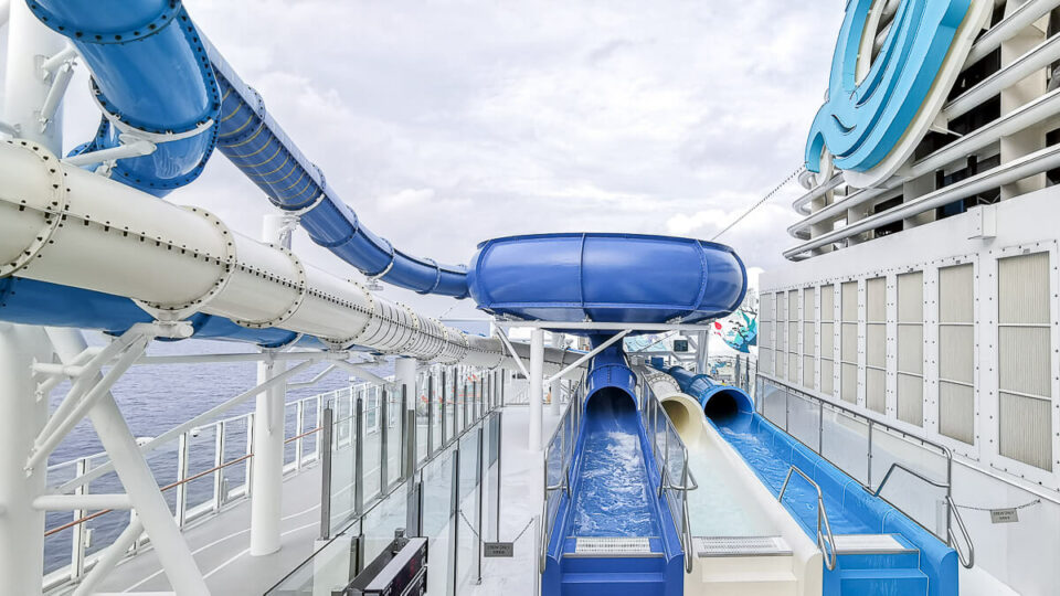 Genting Dream Cruise to Nowhere Review Part 4 Activities and Shows