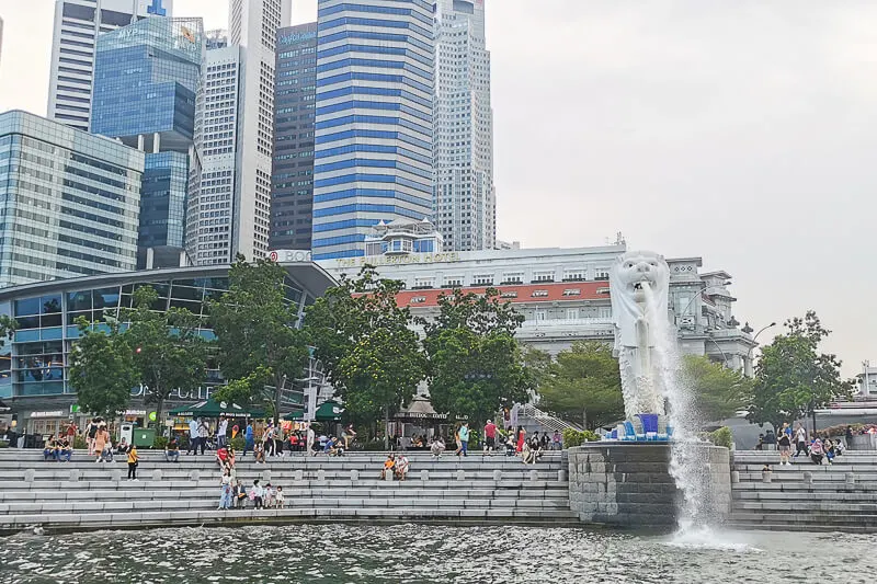 Singapore River Cruise Review - Sights - Merlion