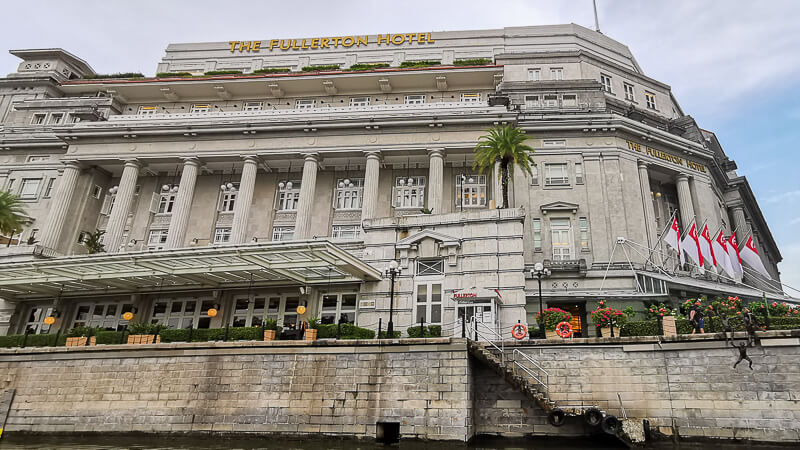 Singapore River Cruise Review - Sights - Fullerton Hotel