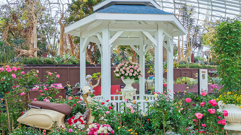 Gardens by the Bay - Rose Romance 2022 - Gazebo