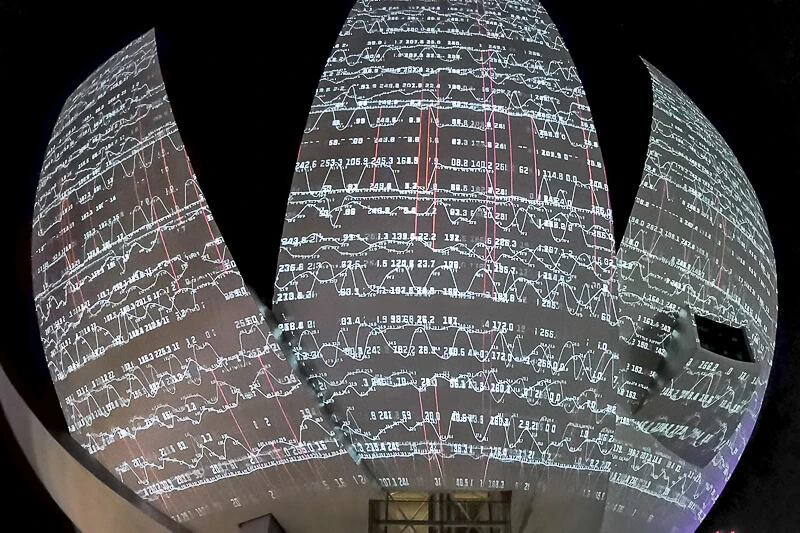 i Light Singapore 2022 - MOTHEREARTH ClimateChange Data Sculpture