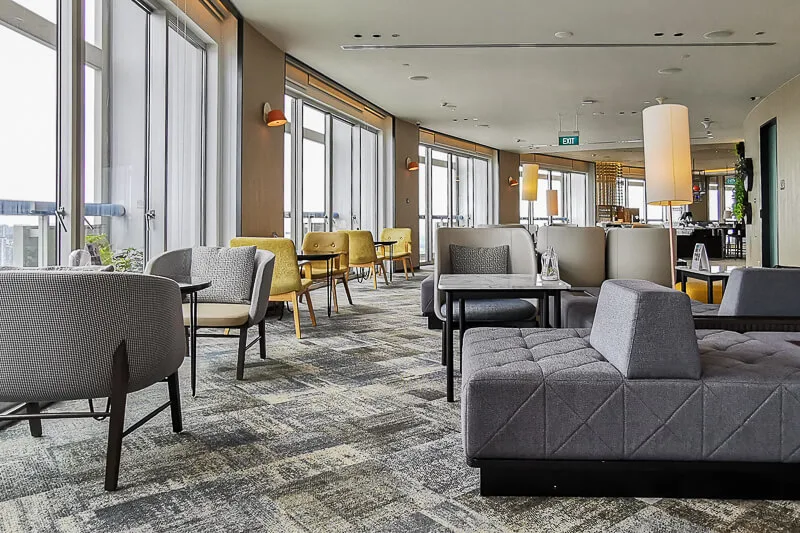 Swissotel The Stamford Review - Executive Lounge