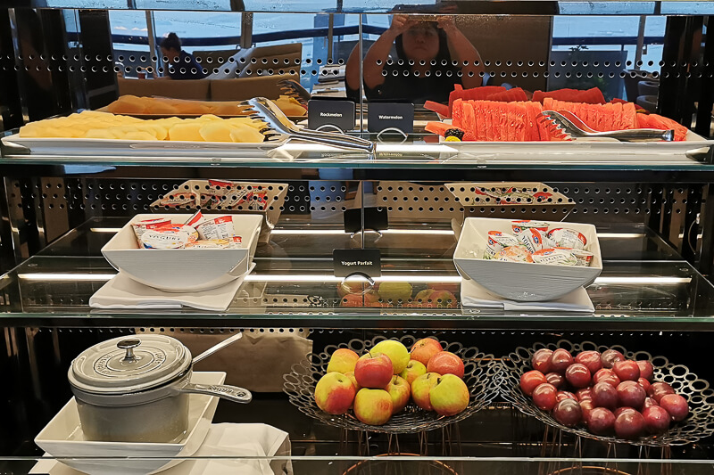 Swissotel The Stamford Review - Executive Lounge - Breakfast