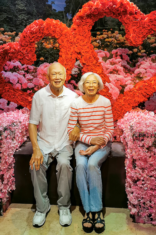 Madame Tussauds Singapore Review - World Leaders - Singapore First PM Lee Kuan Yew and Wife Kwa Geok Choo
