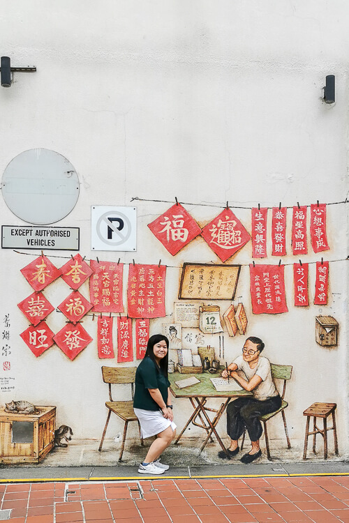 Things to do in Chinatown Singapore - Letter Writing Mural