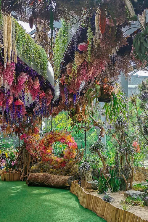 Floral Fantasy at Gardens by the Bay Review - Dance (1) Suspended Flower