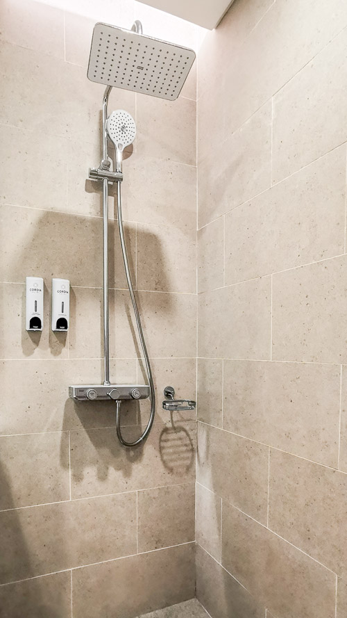Cordia Hotel Yogyakarta Review - Bathroom (2) Shower