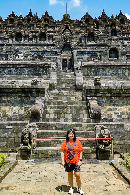 Guide to Visiting Candi Borobudur - Temple Yard
