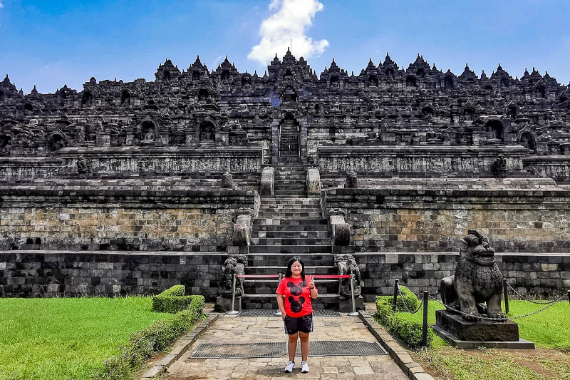 Guide to Visiting Candi Borobudur - Temple Yard