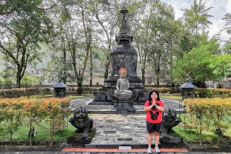 Guide to Visiting Candi Mendut - Mendut Buddhist Monastery