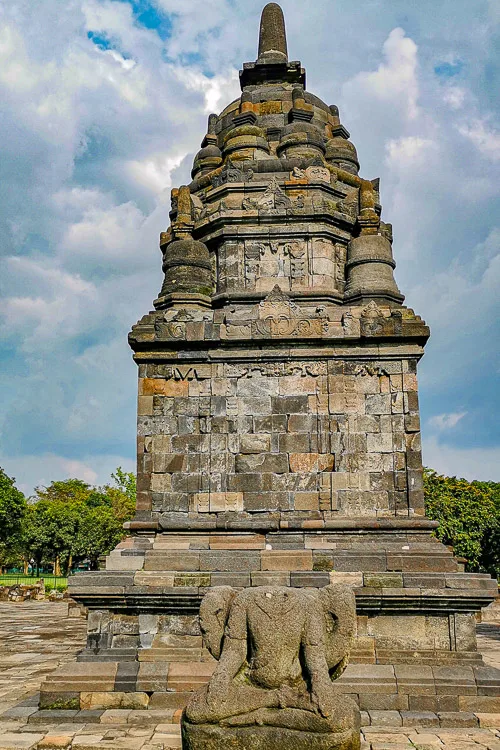Guide to Visiting Candi Prambanan - Candi Lumbung