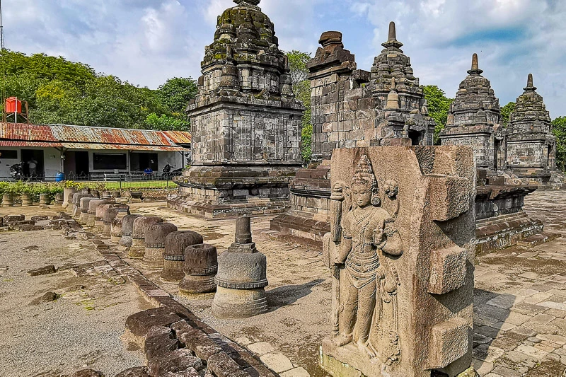 Guide to Visiting Candi Prambanan - Candi Lumbung