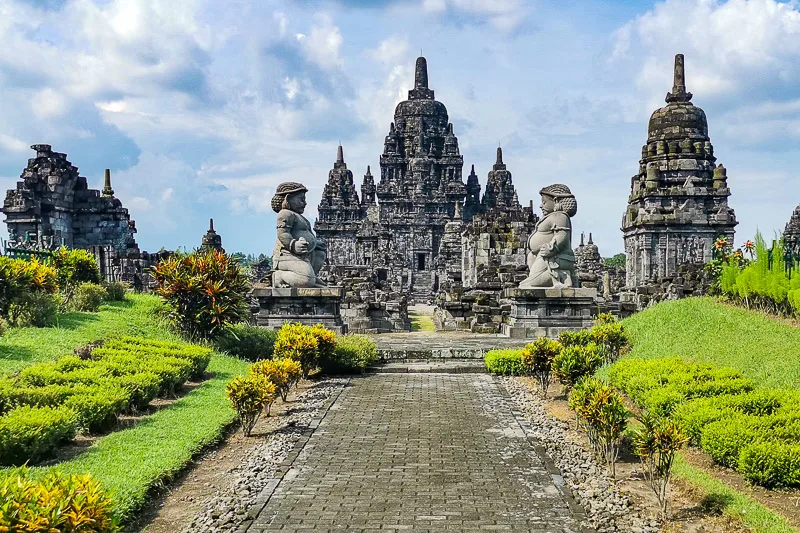 Guide to Visiting Candi Prambanan - Candi Sewu