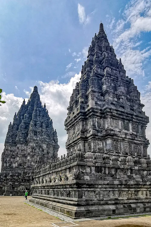 Guide to Visiting Candi Prambanan - Prambanan Temple Main Courtyard