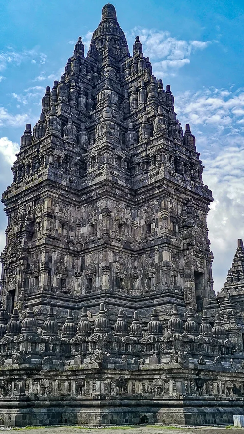 Guide to Visiting Candi Prambanan - Prambanan Temple Main Courtyard