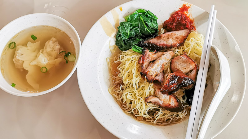 How to Order Hawker Food in Singapore - Wanton Noodle