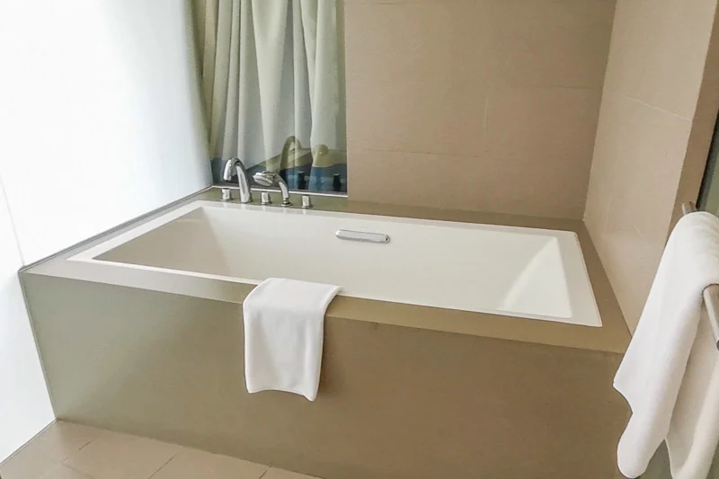 Novotel Danang Premier Han River Review - Corner Suite - Bathroom