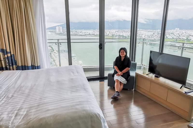 Novotel Danang Premier Han River Review - Corner Suite - Bedroom