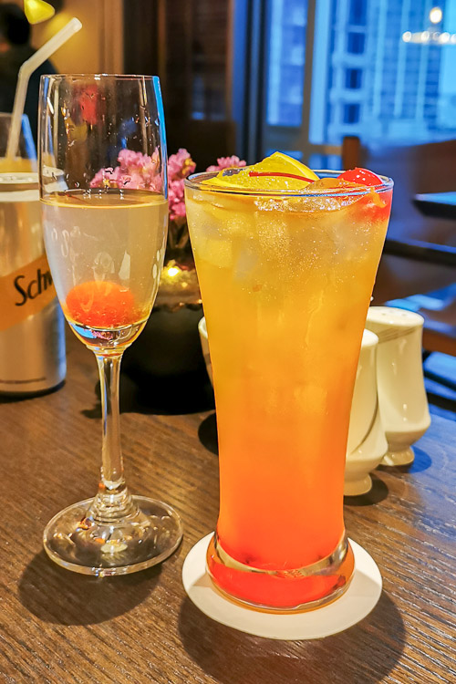 Conrad Bangkok Review - Executive Lounge Evening Cocktails