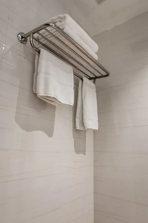 Ambassador Transit Hotel Terminal 2 Review - Bathroom